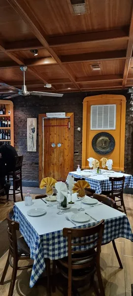 Dining ambiance of restaurant A Churrasqueira 1