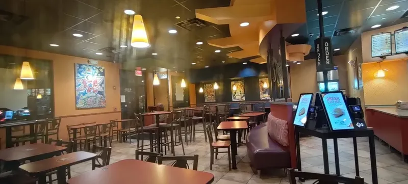 Dining ambiance of restaurant Taco Bell 3