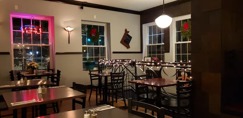 Dining ambiance of restaurant Merchants Wood Fired Pizza & Bistro 1