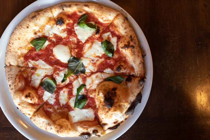 Margherita Pizza Rondel