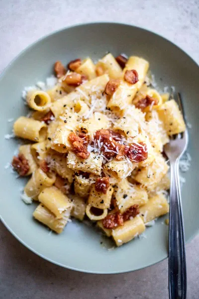 Rigatoni Carbonara Quality Italian