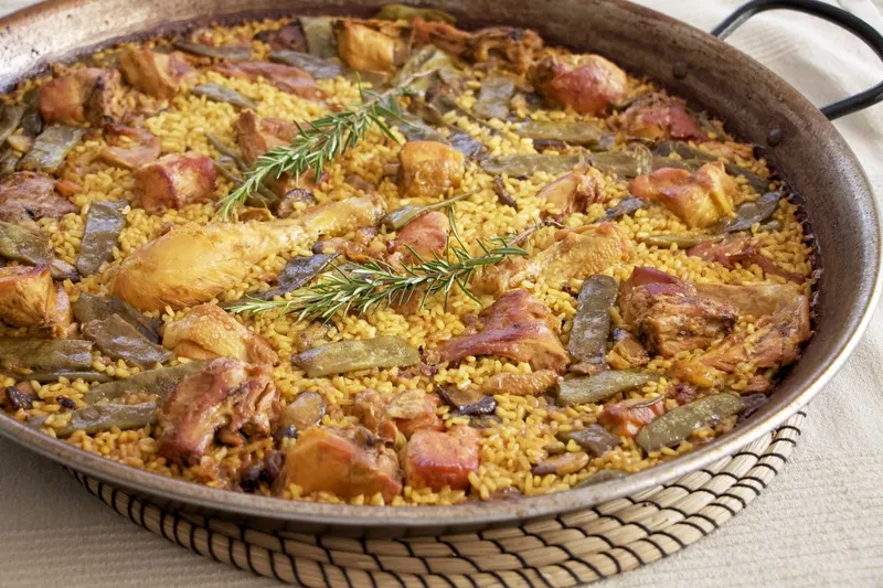 Paella Valenciana La Nueva Espana