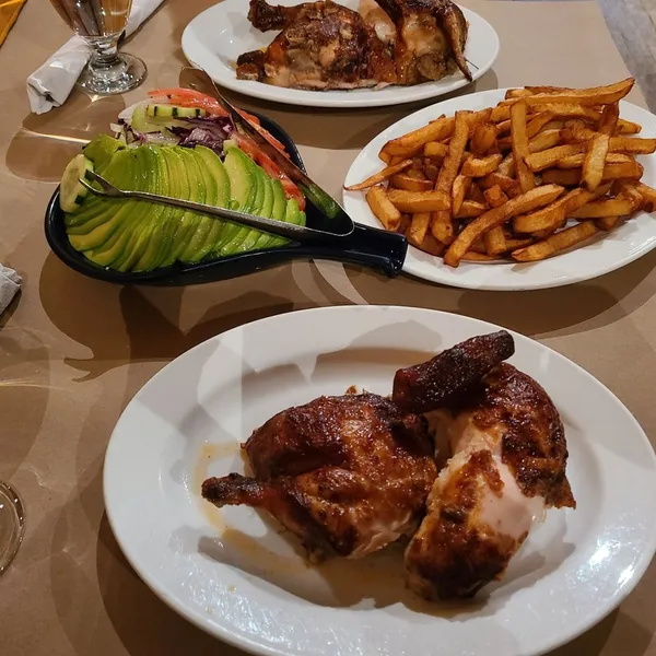 Pollo a la Brasa Llama San