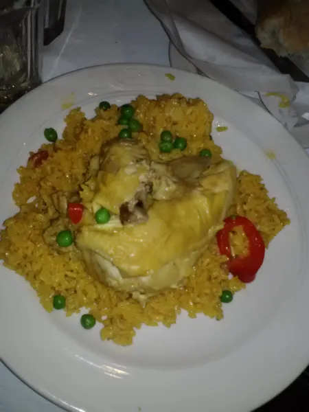 Arroz con Pollo Colombian House