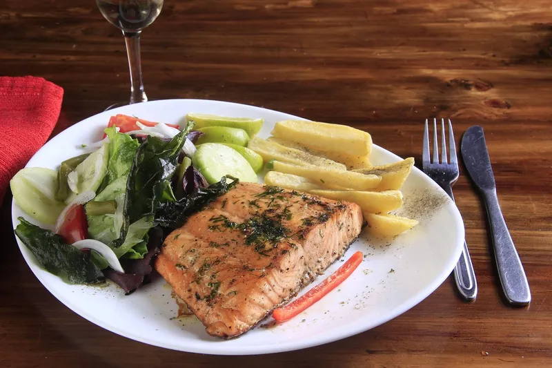 Salmón a la Plancha Ecuadorian Food