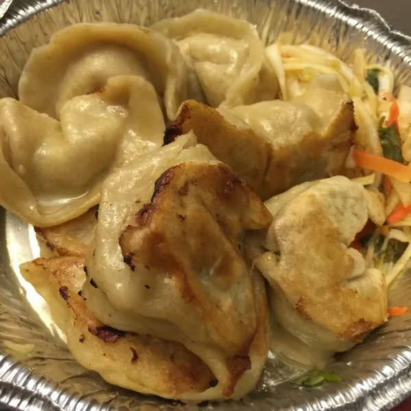 Momo Dumplings Cafe Himalaya