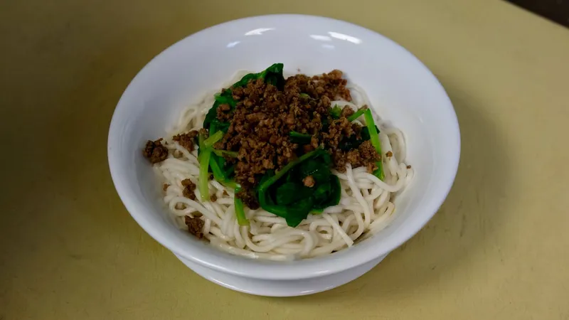 Dan Dan Noodles OLLIE'S SICHUAN (成都印象)