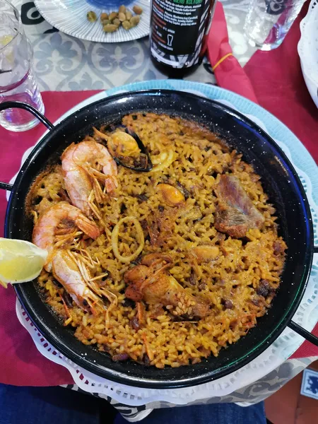 Paella Valenciana Toledo