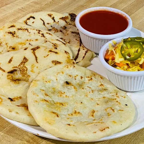 Pupusa de Queso Pupuseria Izalco