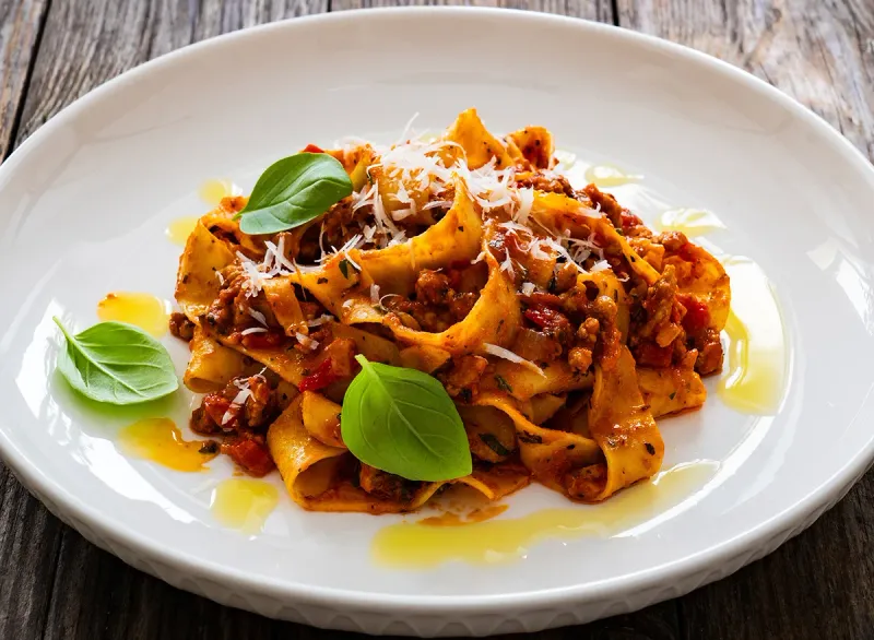 Tagliatelle Bolognese Rosatoro