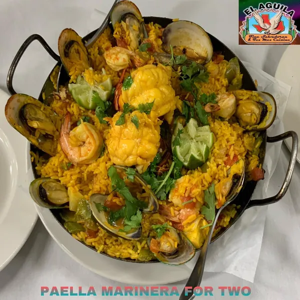 Paella Valenciana El Aguila