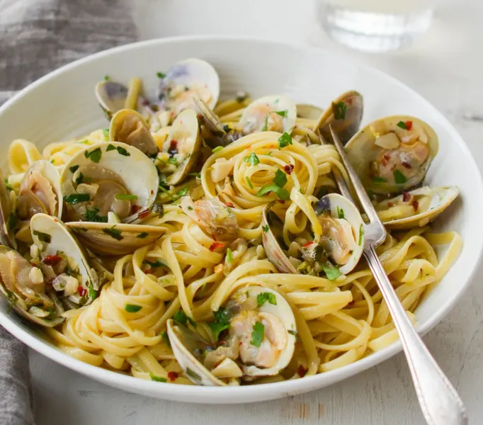 Linguine with Clam Sauce Elia