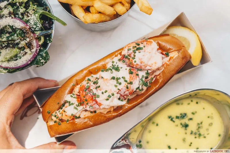 Lobster Roll Burger & Lobster Flatiron