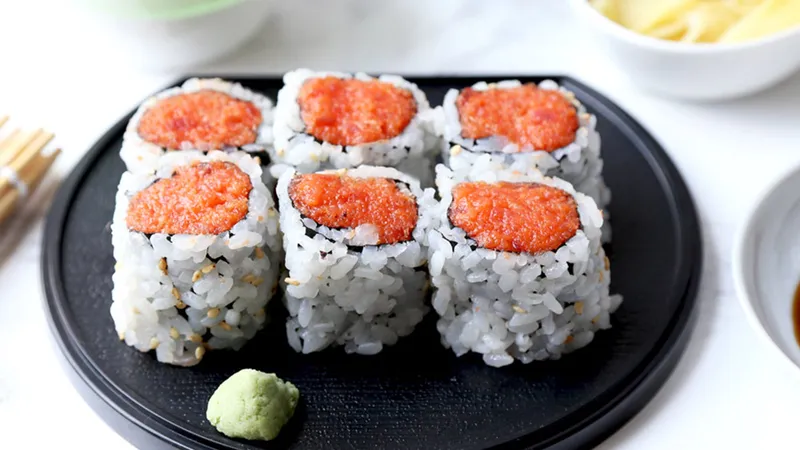 Spicy Tuna Roll Shema Sushi