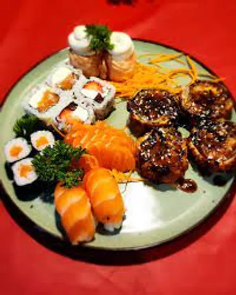 Sushi Combo A SATO