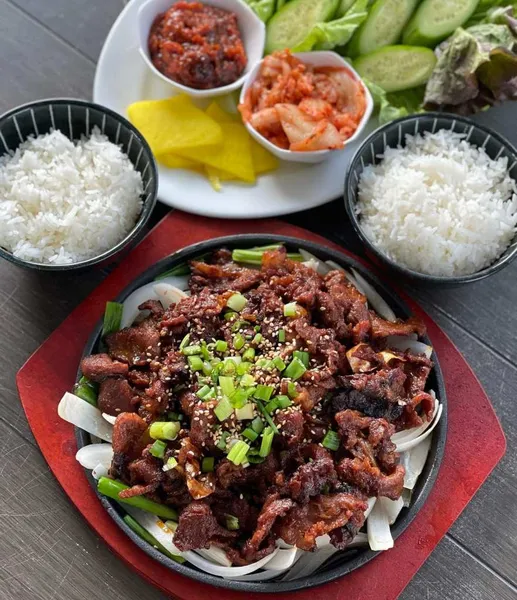 Jeyuk Bokkeum Asado Korean BBQ