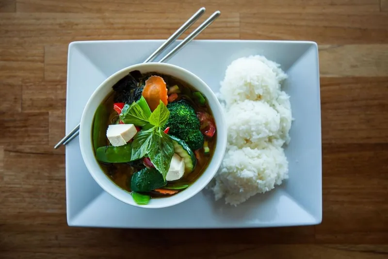 Green Curry Rin Thai Bistro