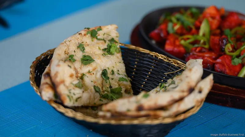 Garlic Naan Buffalo Halal Chicken