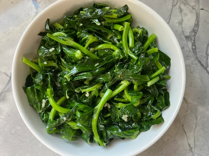 Stir Fried Pea Shoots with Garlic Kitchen 79