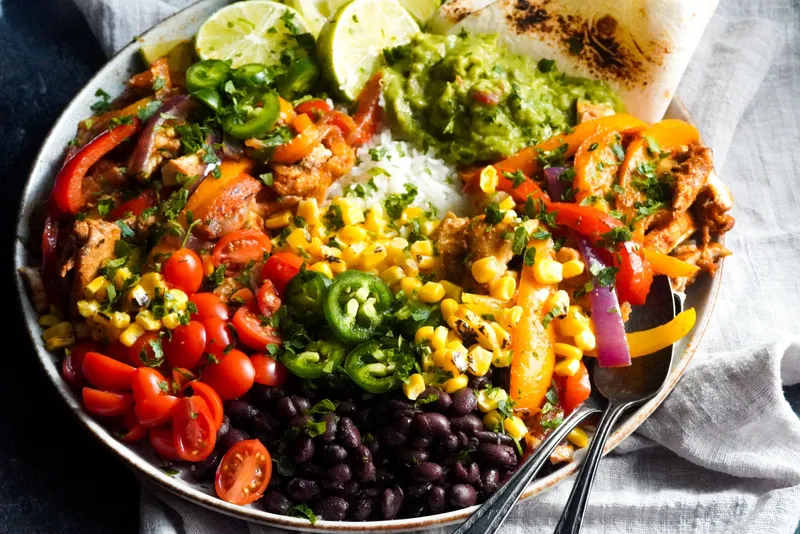 Veggie Delight Bowl Guac Time