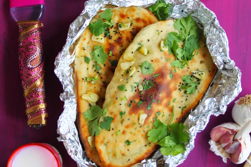 Garlic Naan Dhania