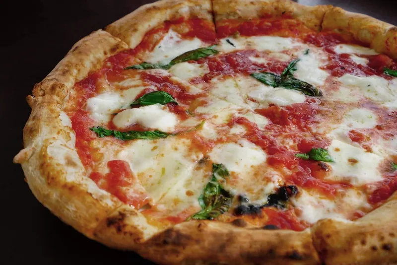 Margherita Pizza One White Street