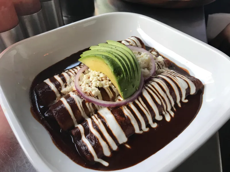 Enchiladas de Mole Poblano El Paso