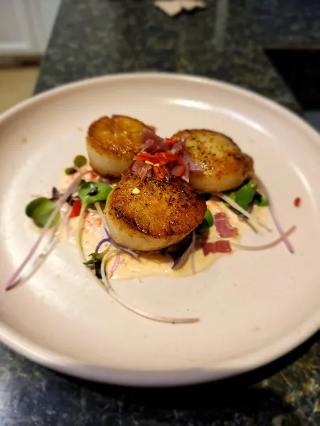 Pan Seared Scallops Redd