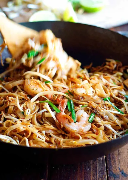 Shrimp Pad Thai SEA Restaurant