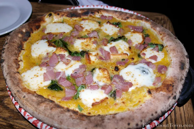 Prosciutto e Arugula Pizza Fiamma Pizza e Vino