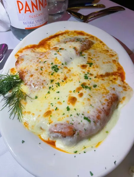 Pollo Parmigiana Amore Italian Restaurant & Lounge