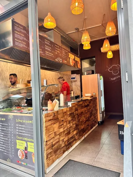 menu 2 of Falafel & mehr