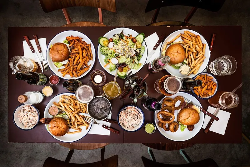 menu 1 of Otto's Burger - Lange Reihe