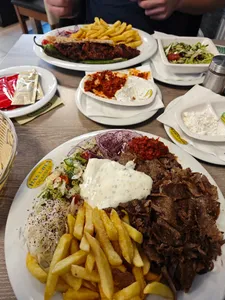Has Urfa Holzkohlegrill Ocakbasi