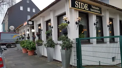 Restaurant Side