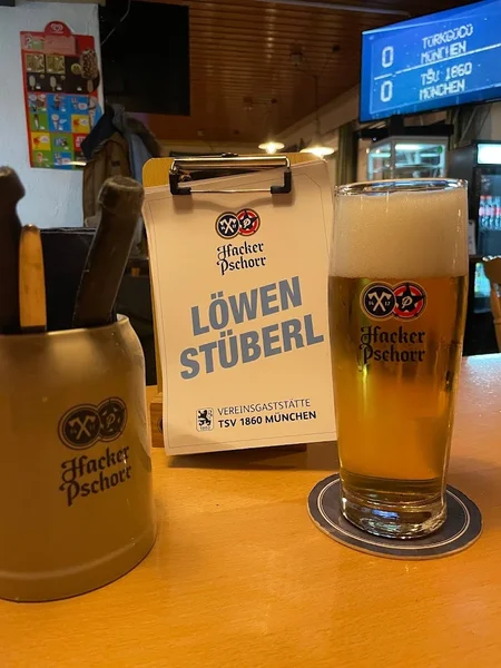 menu 2 of Löwenstüberl