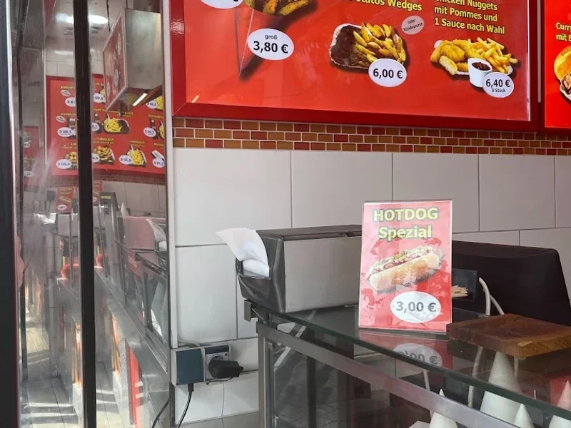 menu 0 of Pommes De Luxe