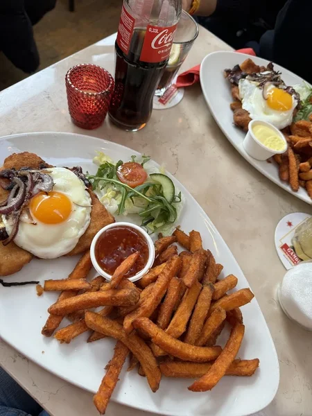 menu 1 of Cafe Extrablatt Köln Breite Straße