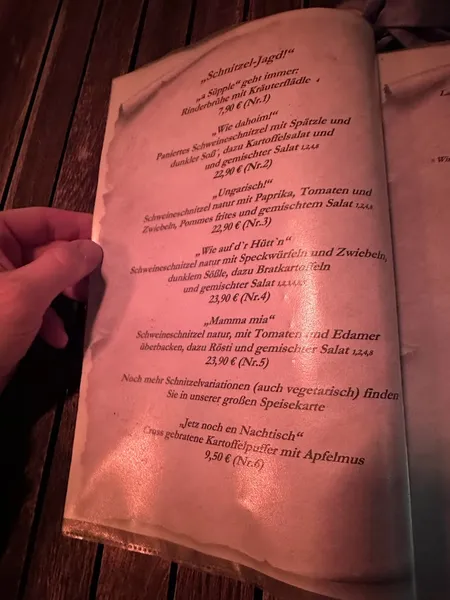 menu 1 of Zur Sattlerei