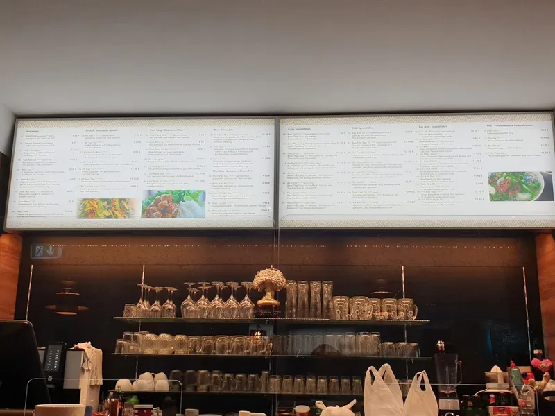 menu 2 of Le Quán Volksdorf