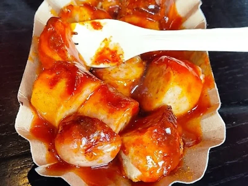 menu 2 of Weltmeister - Currywurst & Pommes