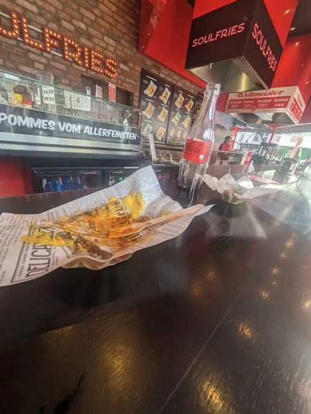 menu 2 of Weltmeister - Currywurst & Pommes