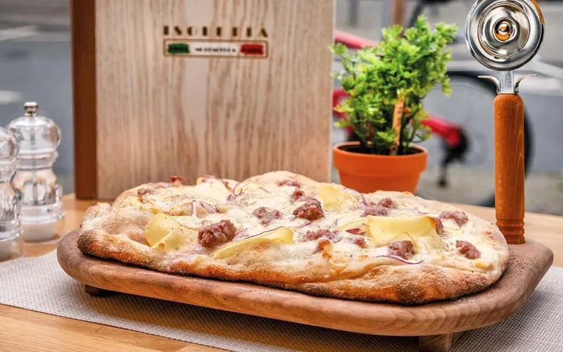 menu 1 of Isoletta PMP | Schloßstraße