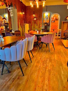 Laya Café Pâtisserie Konditorei Bäckerei HH