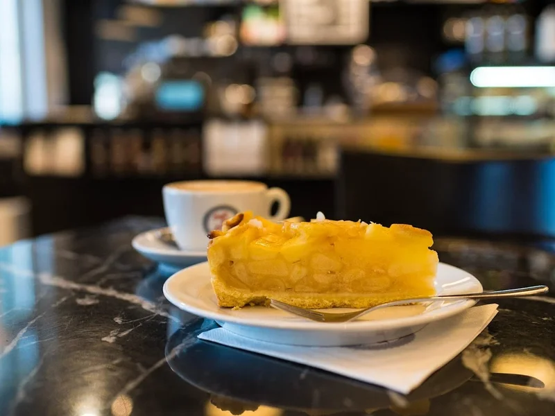 menu 1 of Cafe im Hugendubel