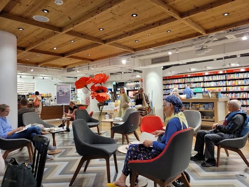 menu 2 of Cafe im Hugendubel