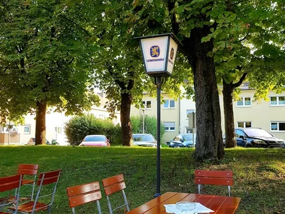 Gasthaus zum Maibaum