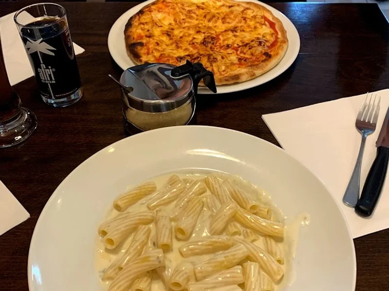 menu 2 of Pizzeria Fellini