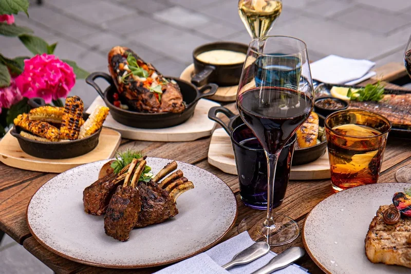 menu 1 of The Lonely Broccoli & Terrasse