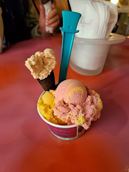 menu 2 of Der verrückte Eismacher - im Wunderland